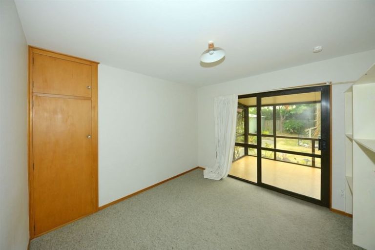 Photo of property in 56 Royal Park Drive, Parklands, Christchurch, 8083