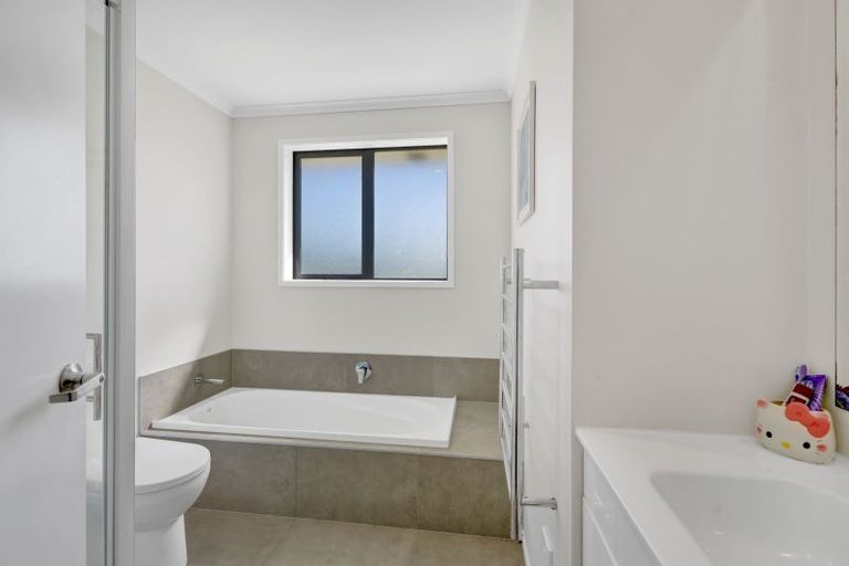 Photo of property in 24 Bianca Crescent, Stratford, 4332