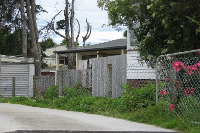 Photo of property in 10 Jordan Road, Mangere, Auckland, 2022