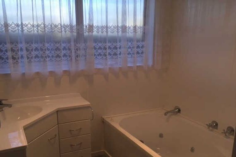 Photo of property in 197 Maidstone Road, Avonhead, Christchurch, 8042