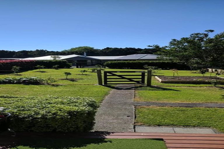Photo of property in 49 Waitoki Road, Waitoki, Kaukapakapa, 0871