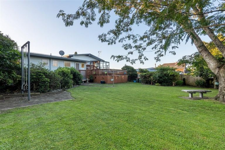 Photo of property in 8 Tynan Street, Te Puke, 3119