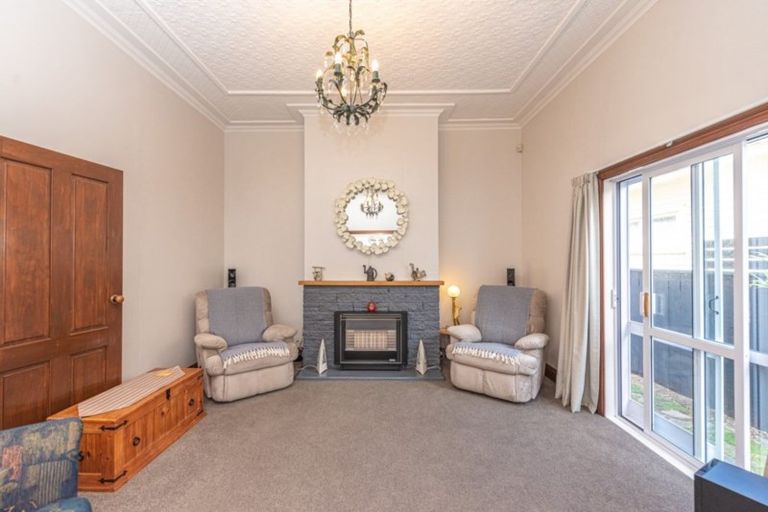 Photo of property in 102 Gonville Avenue, Gonville, Whanganui, 4501