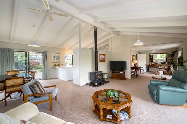 Photo of property in 27 Lincoln Road, Carterton, 5713