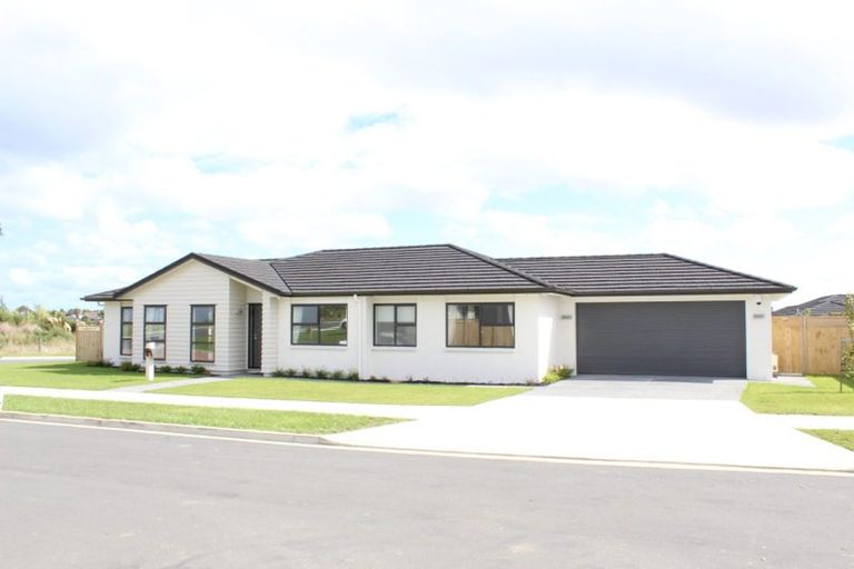 Photo of property in 23 Manene Street, Wattle Downs, Auckland, 2103