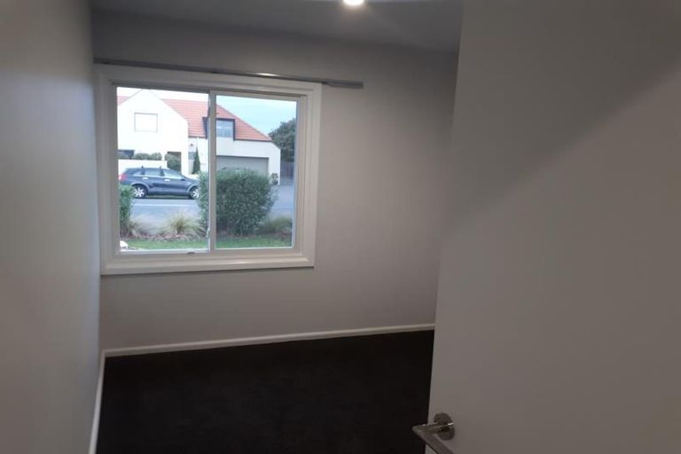 Photo of property in 1/113 Avonhead Road, Avonhead, Christchurch, 8042