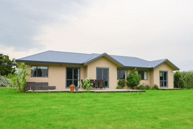 Photo of property in 397 Old Port Road, Warepa, Balclutha, 9273