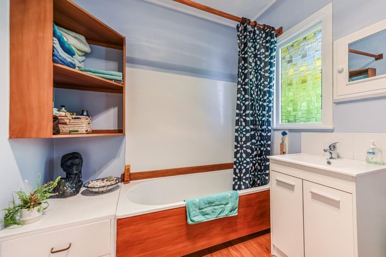 Photo of property in 4 Rangiora Terrace, Tahunanui, Nelson, 7011