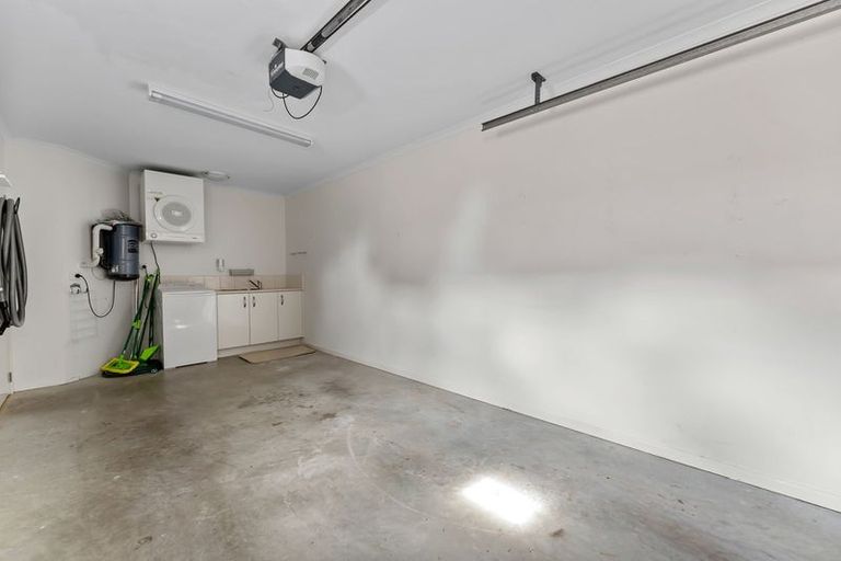 Photo of property in 12 Quarter Deck Lane, Gulf Harbour, Whangaparaoa, 0930