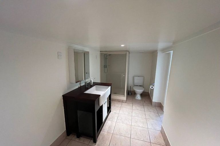 Photo of property in 17 Radiata Lane, Chatswood, Auckland, 0626