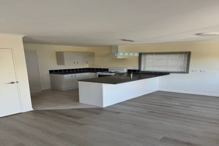 Photo of property in 33a Mexted Crescent, Ranui, Porirua, 5024