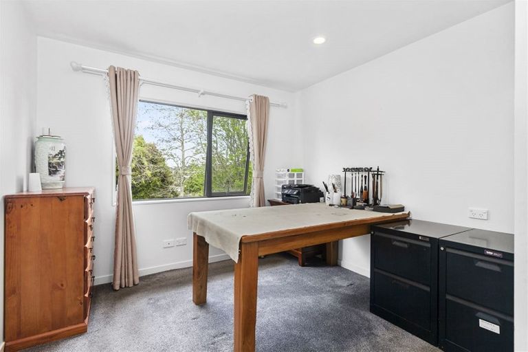 Photo of property in 77a Royal Road, Massey, Auckland, 0614