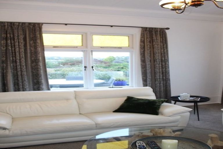 Photo of property in 10 Moana Crescent, Musselburgh, Dunedin, 9013