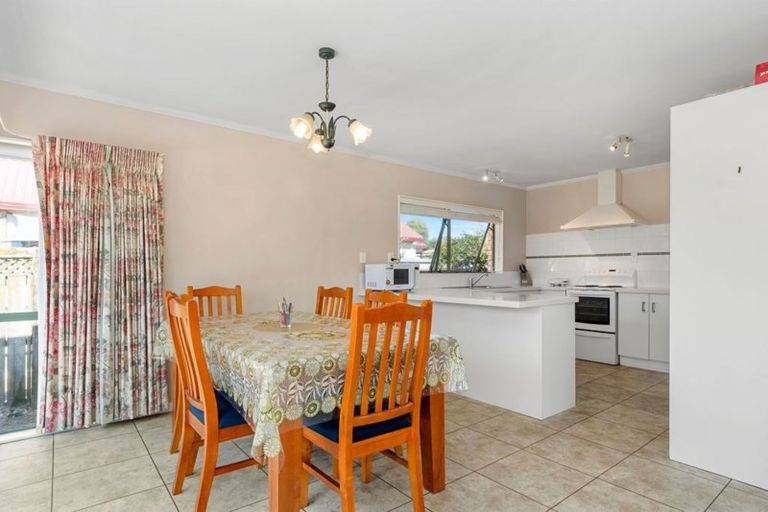 Photo of property in 111 Blake Boulevard, Papamoa Beach, Papamoa, 3118