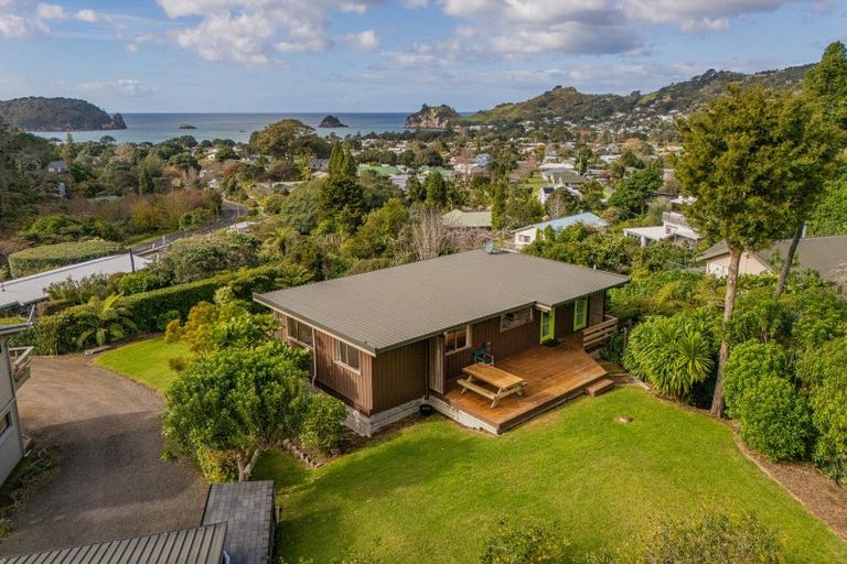 Photo of property in 3 Patricia Place, Hahei, Whitianga, 3591
