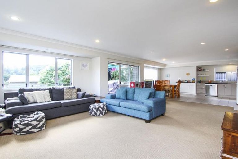 Photo of property in 717a Swanson Road, Swanson, Auckland, 0612