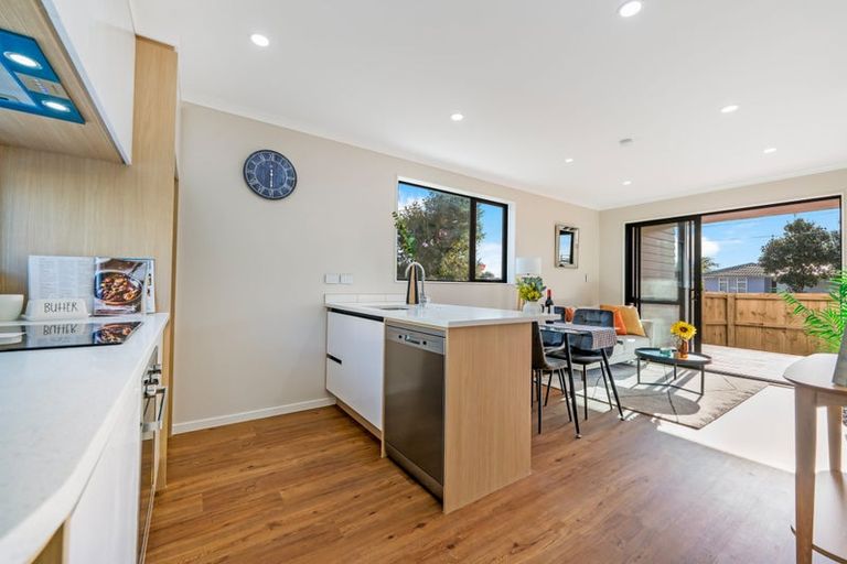 Photo of property in 8/5 Preston Avenue, Henderson, Auckland, 0610