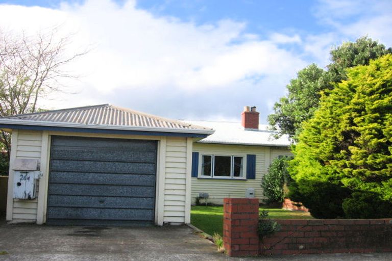Photo of property in 26a Ludlam Crescent, Woburn, Lower Hutt, 5010