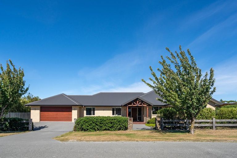 Photo of property in 2 Fairhurst Place, Rolleston, 7614