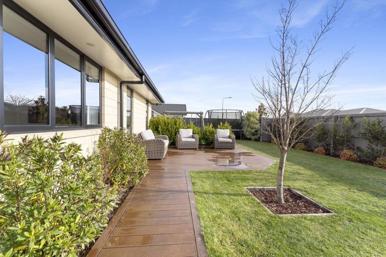 Photo of property in 35 Galatos Street, Rangiora, 7400