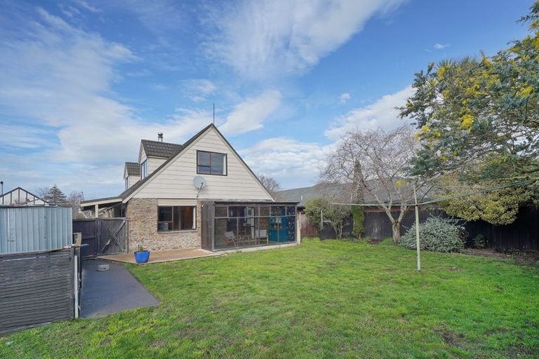 Photo of property in 145 Royal Park Drive, Parklands, Christchurch, 8083