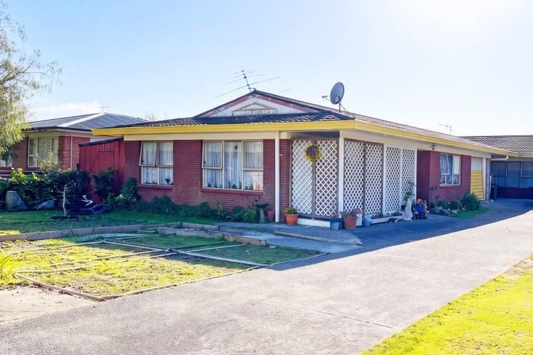 Photo of property in 1/10 Opaheke Road, Papakura, 2110