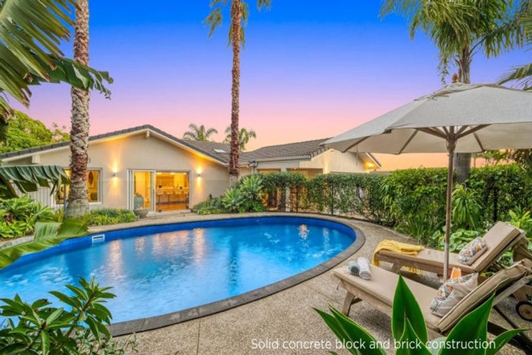 Photo of property in 11 Holly Way, Sunnyhills, Auckland, 2010