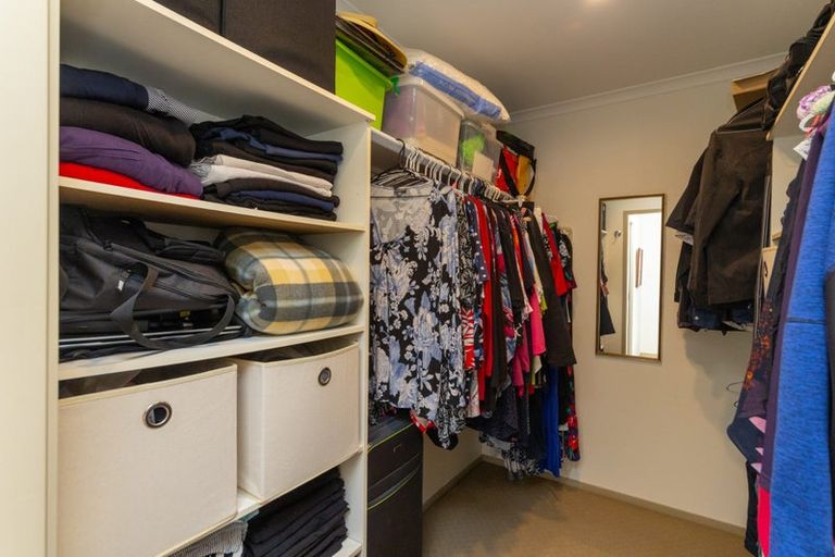 Photo of property in 48 Tennyson Avenue, Kelvin Grove, Palmerston North, 4414