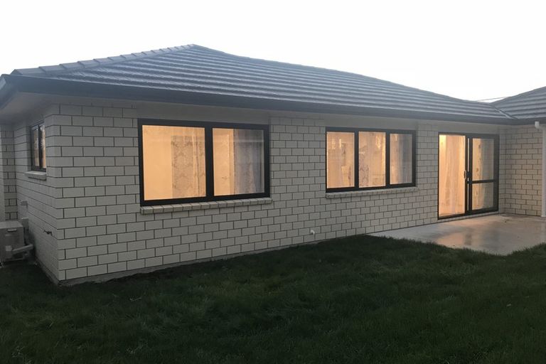 Photo of property in 2/5 Mahana Road, Saint Andrews, Hamilton, 3200