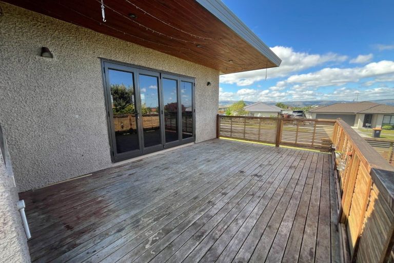 Photo of property in 70 Parnell Heights, Kelvin Grove, Palmerston North, 4414