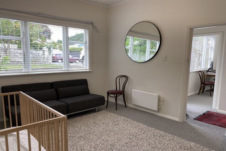 Photo of property in 2 Duppa Street, Berhampore, Wellington, 6023