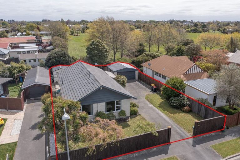Photo of property in 41 Waratah Street, Avondale, Christchurch, 8061