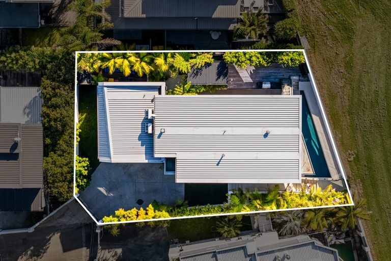 Photo of property in 131a Beach Road, Castor Bay, Auckland, 0620