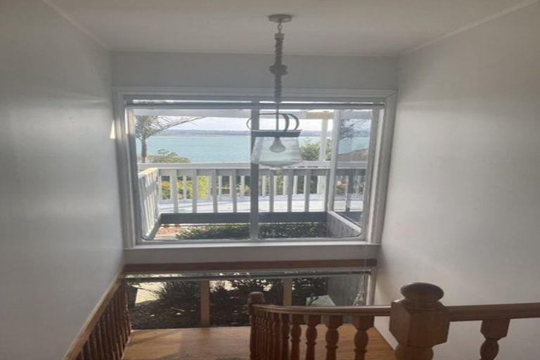 Photo of property in 25 Brigantine Drive, Beach Haven, Auckland, 0626
