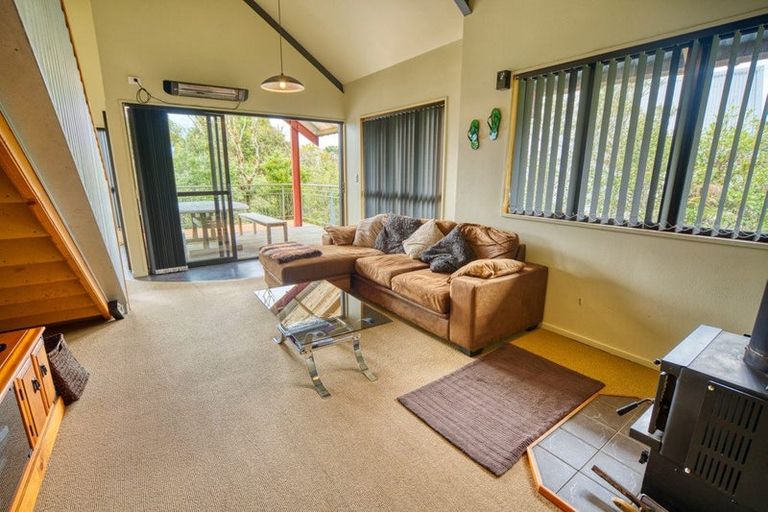Photo of property in 17 Korua Street, Moana, 7872