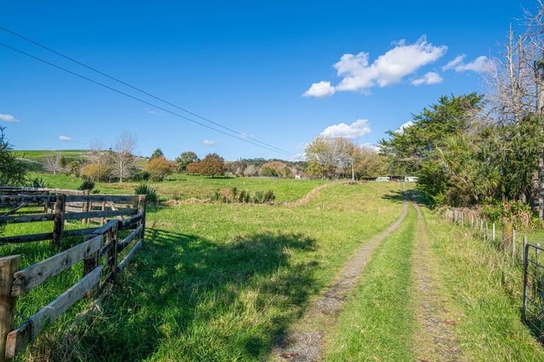 Photo of property in 174 Stoney Creek Road, Kaukapakapa, 0873
