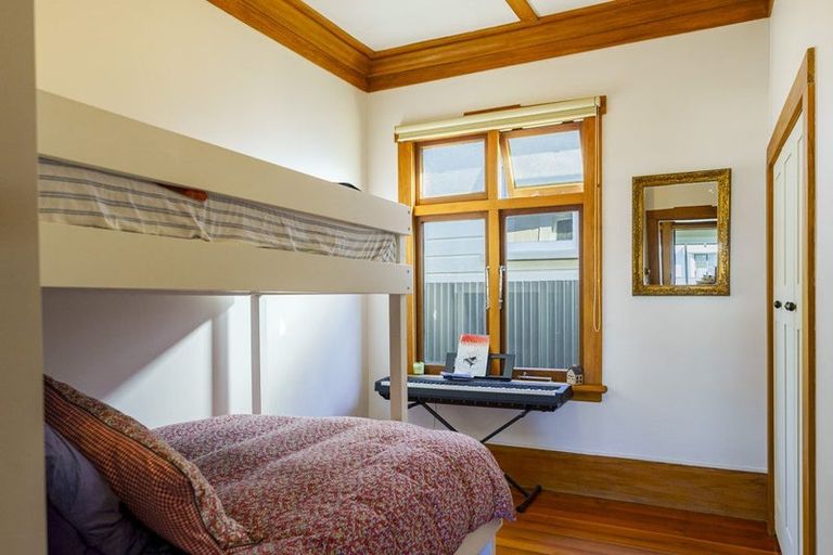 Photo of property in 76 Vigor Brown Street, Napier South, Napier, 4110