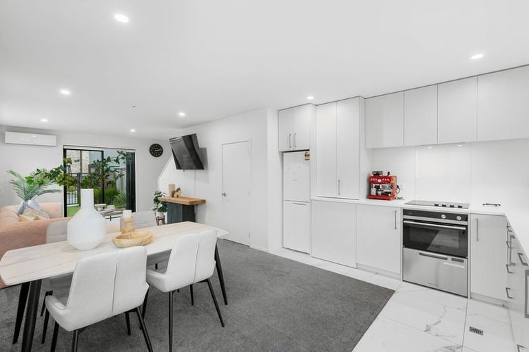 Photo of property in 2/6 Riccarton Road, Riccarton, Christchurch, 8011