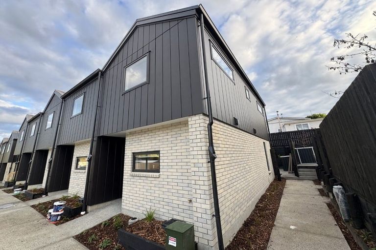 Photo of property in 6/42 Brandon Road, Glen Eden, Auckland, 0602