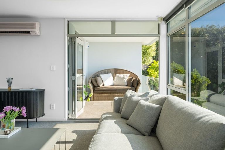 Photo of property in 6 Stoddart Lane, Cashmere, Christchurch, 8022