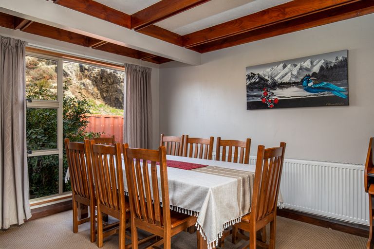 Photo of property in 5 Teviot Street, Roxburgh, 9500