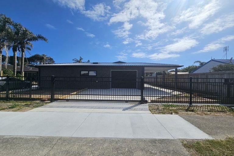Photo of property in 17a Dickson Road, Papamoa Beach, Papamoa, 3118