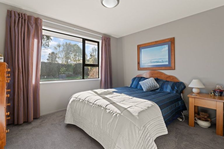 Photo of property in 17 Wavy Knowes Drive, Waldronville, Dunedin, 9018