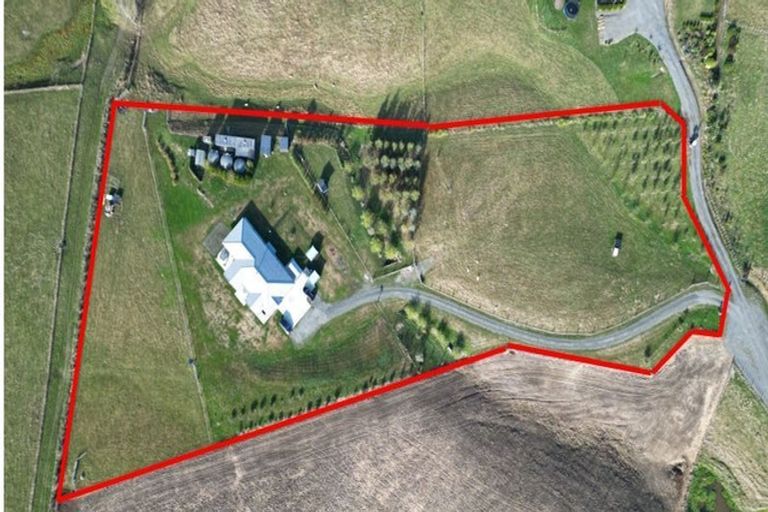 Photo of property in 52 Highlands Drive, Waipawa, 4210