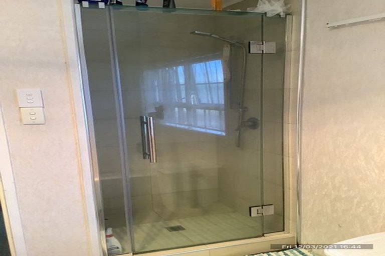 Photo of property in 40 Priestley Drive, Bucklands Beach, Auckland, 2014