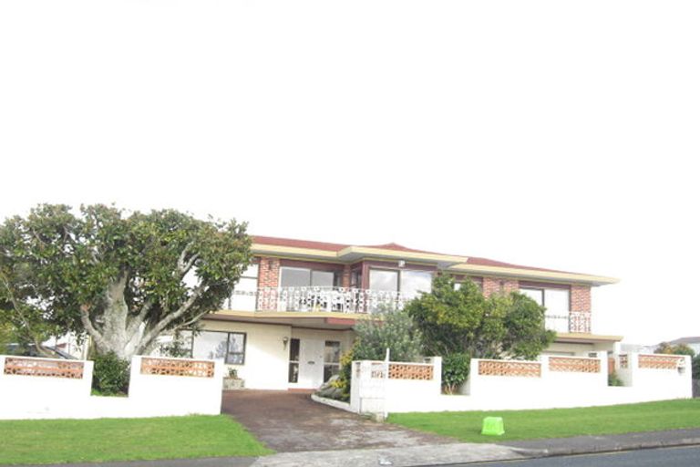 Photo of property in 71 Mellons Bay Road, Mellons Bay, Auckland, 2014