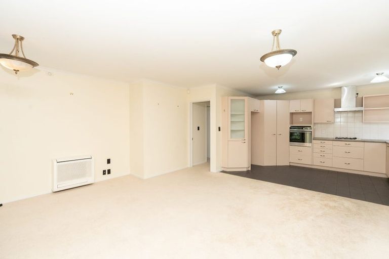 Photo of property in 96 Dixon Road, Glenview, Hamilton, 3206