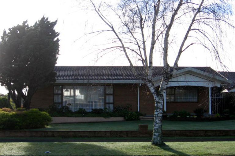 Photo of property in 18 Kentucky Way, Awapuni, Palmerston North, 4412