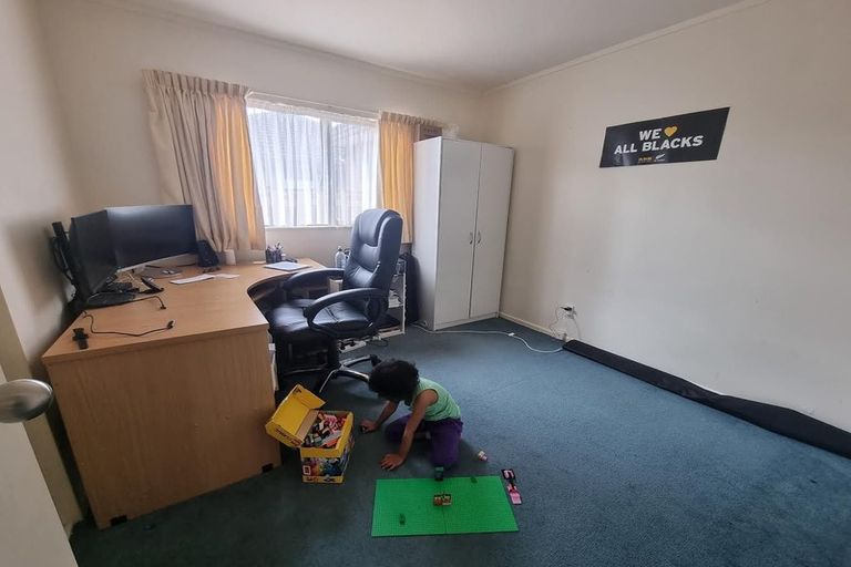 Photo of property in 68 Leighton Avenue, Waiwhetu, Lower Hutt, 5010