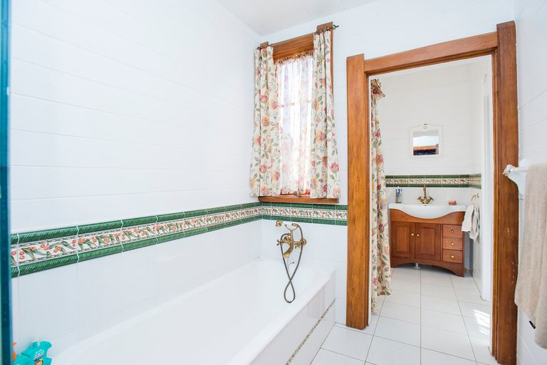 Photo of property in 9 Seymour Road, Inner Kaiti, Gisborne, 4010